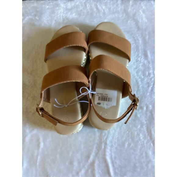 Adrienne Vittadini shoes - Picture 3 of 8